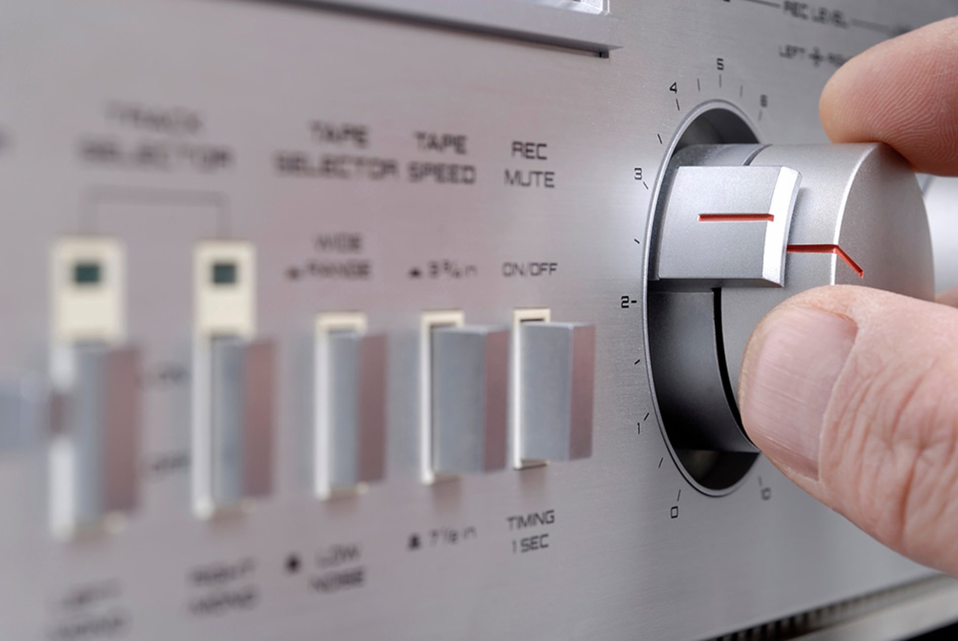 HiFi-Systeme bei SBTec smart buildings GmbH in Bruchköbel