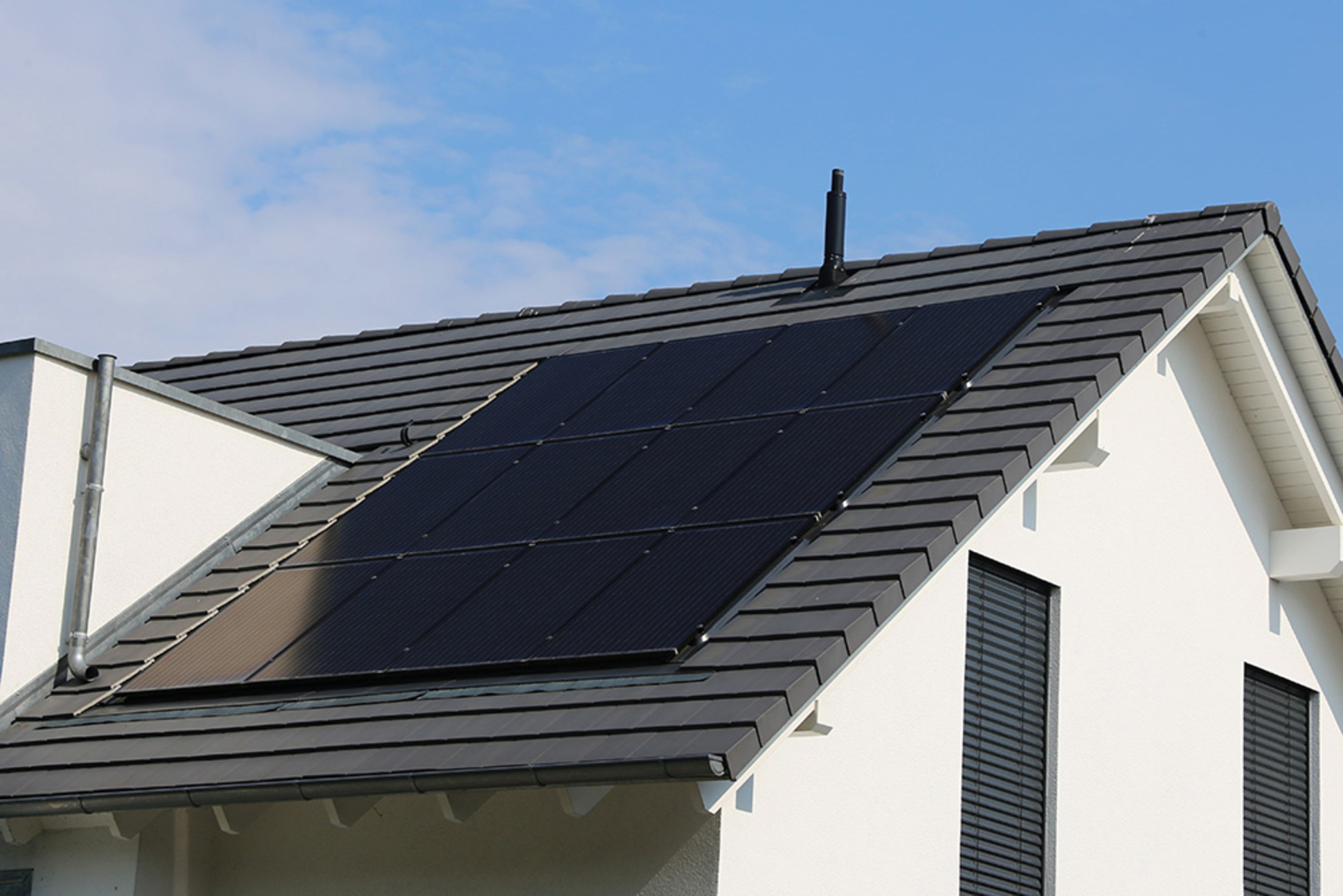 Photovoltaik bei SBTec smart buildings GmbH in Bruchköbel
