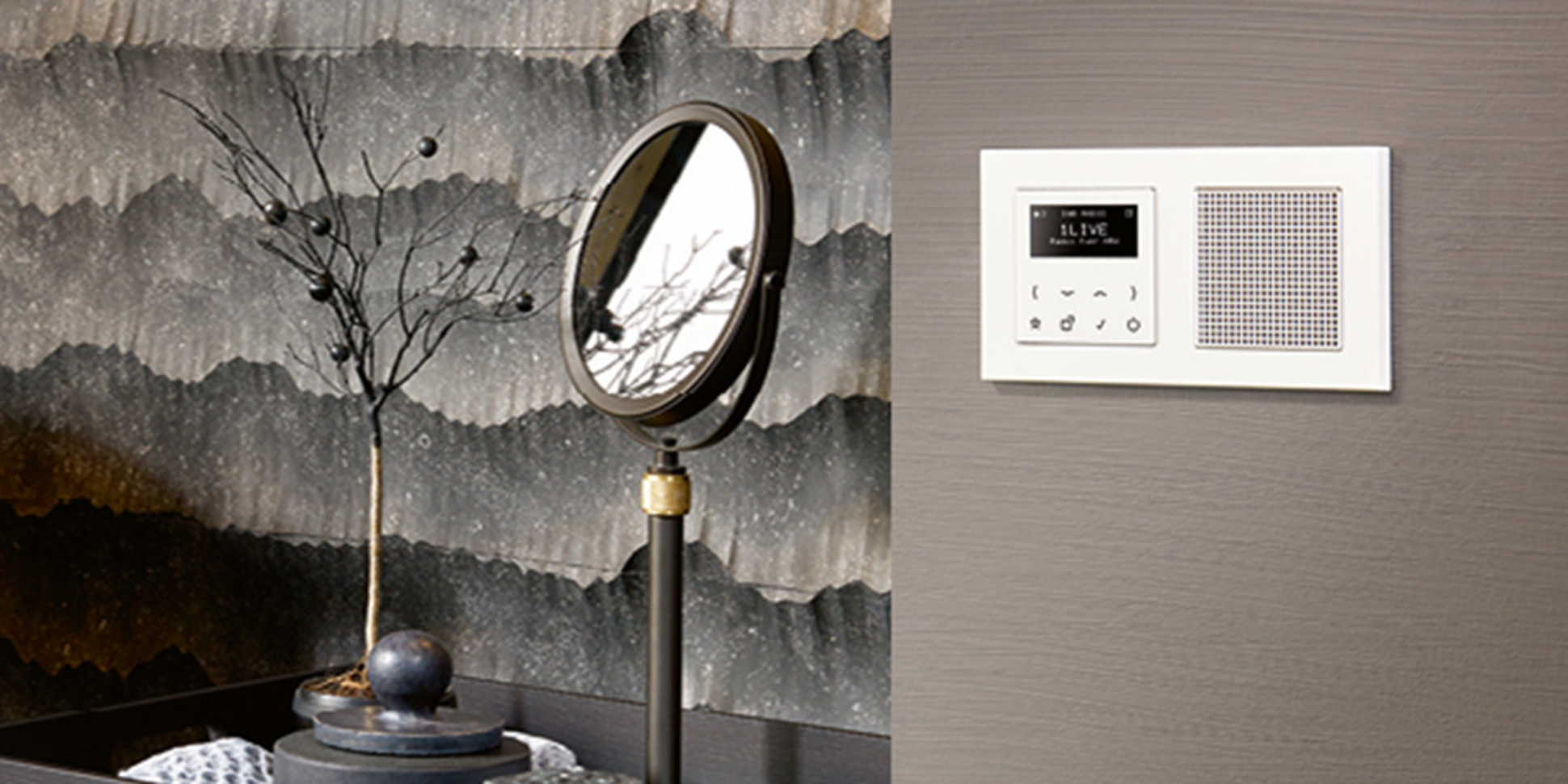 JUNG Smart Radio DAB+ bei SBTec smart buildings GmbH in Bruchköbel