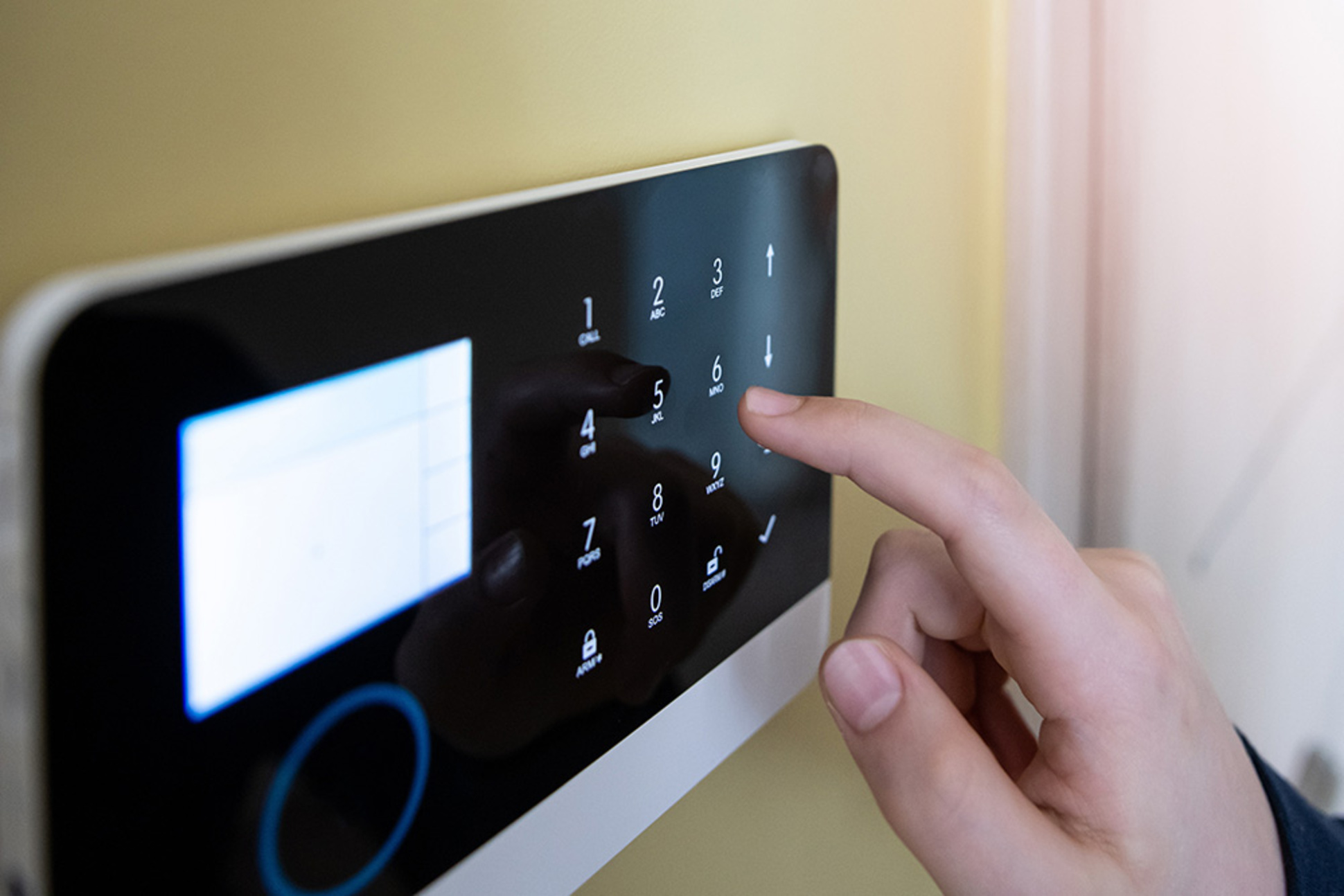 Alarm&shy;anlagen bei SBTec smart buildings GmbH in Bruchköbel